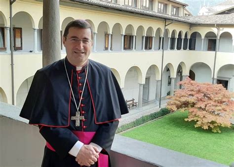Ritratto ufficiale di Monsignor Paolo Rudelli