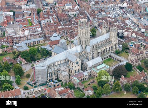 Veduta aerea della Cattedrale di Canterbury