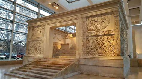 Ricostruzione dell'Ara Pacis di Augusto a Roma