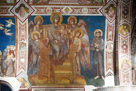 Affresco della Madonna in trono con Bambino, San Francesco e Sant'Antonio da Padova