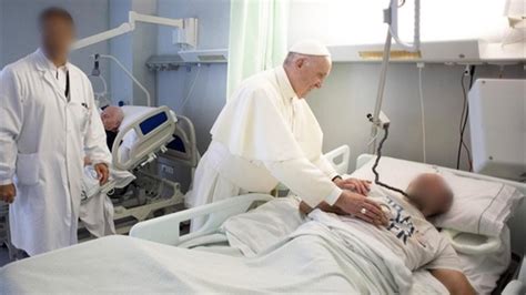 Infografica: La Chiesa come ospedale da campo - cura e protezione