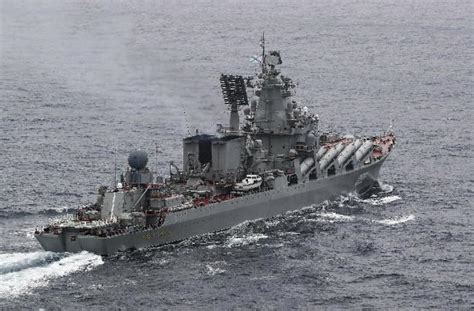 Schema delle rotte delle navi da guerra cinesi e russe nel Pacifico