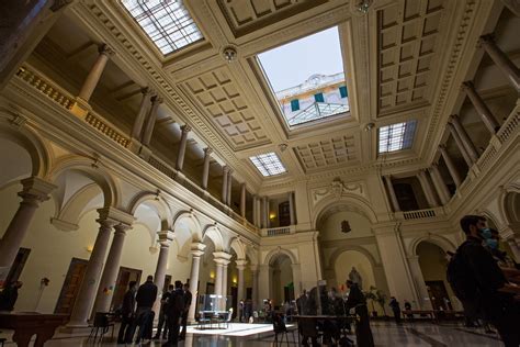 Foto panoramica della storica sede della Pontificia Università Gregoriana a Roma