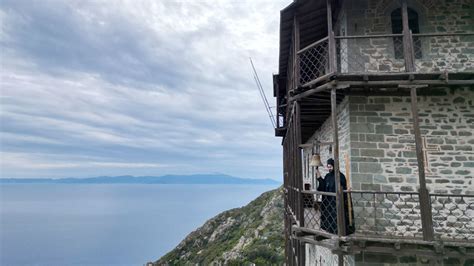 Infografica sulla struttura amministrativa del Monte Athos.