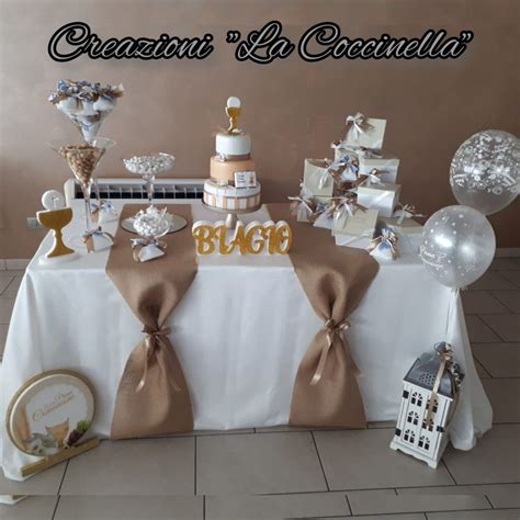 Foto di un tavolo di Cresima elegantemente allestito