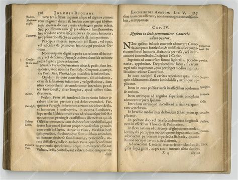 Copertina di un antico volume dell'Académie des Sciences de Paris