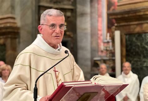 Ritratto di Don Ezio Bodino in abiti sacerdotali