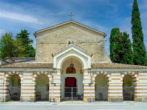 panorama della valle di Santa Maria del Campo con il torrente