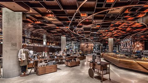 Interni e design della Starbucks Reserve Roastery Milano