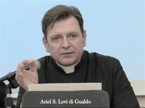 Ritratto di Padre Ariel S. Levi di Gualdo