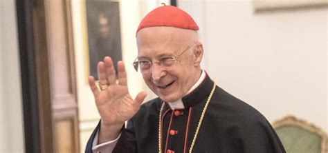 Foto di Papa Francesco e Cardinale Angelo Bagnasco in un momento di incontro ufficiale