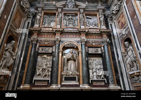 Tomba di Papa Paolo V nella Cappella Paolina