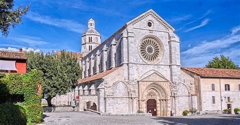 Abbazia di Fossanova con tiburio a lanterna