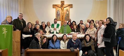 Comunità cristiana che celebra l'Eucaristia