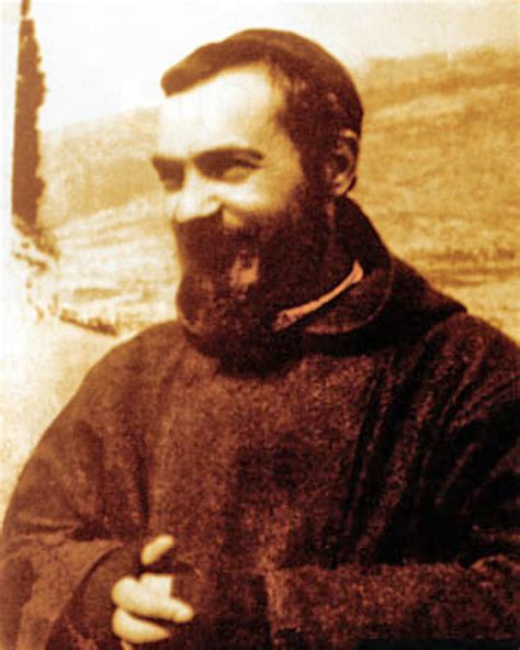 Ritratto di Padre Pio giovane, al tempo della sua ordinazione sacerdotale