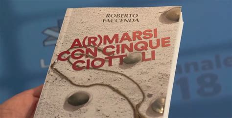 Un'illustrazione che mostra Davide mentre sceglie cinque ciottoli lisci dal torrente per affrontare Golia.