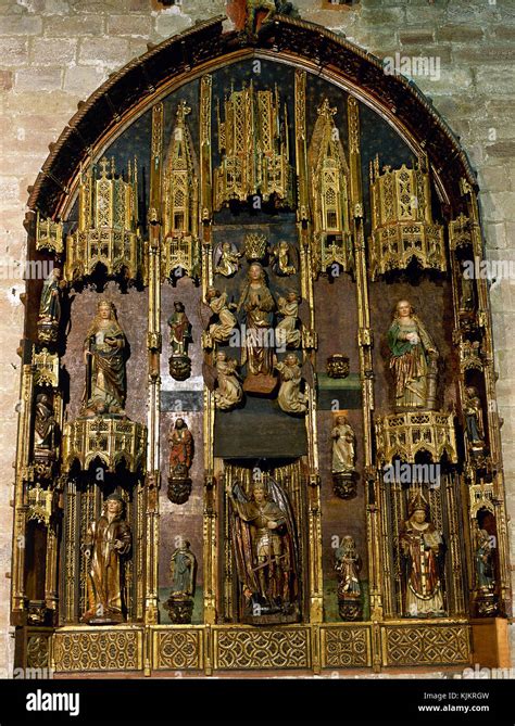 Dettaglio della pala d'altare nella chiesa
