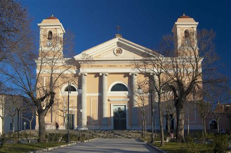Cattedrale di Santa Maria della Neve a Nuoro