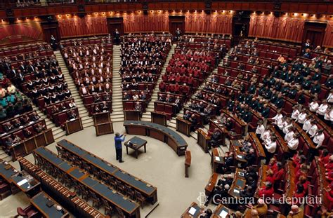 Foto dell'Aula parlamentare durante una seduta