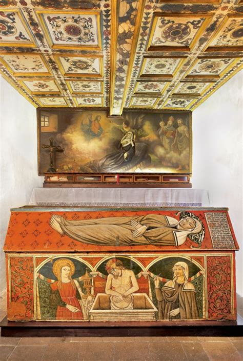 dettaglio della cassa solenne di Santa Rita con dipinti