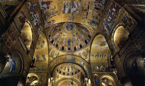Mosaici nella cripta della Chiesa di San Marco Evangelista in Agro Laurentino