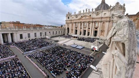 Udienza papale in Piazza San Pietro con Benedetto XVI