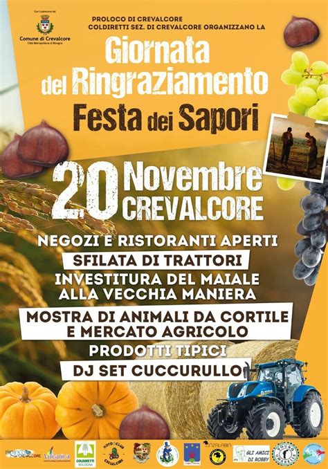 Bambini e adulti riuniti per la Festa del Ringraziamento, con trattori sullo sfondo.