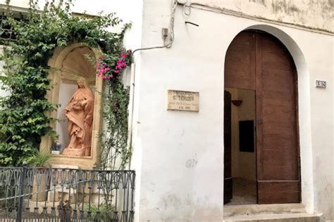 Monastero delle Carmelitane Scalze di Gallipoli esterno