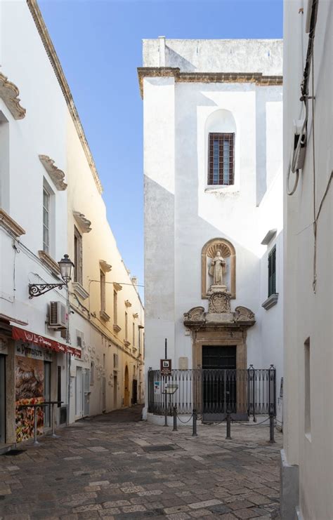 Interno della Chiesa di Santa Teresa a Gallipoli