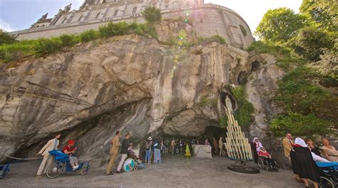 Grotta di Massabielle, Lourdes