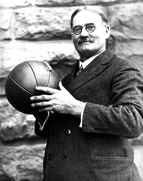 Ritratto di James Naismith, inventore della pallacanestro