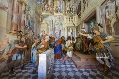 Dettaglio di una statua policroma del Sacro Monte di Varallo, opera di Gaudenzio Ferrari