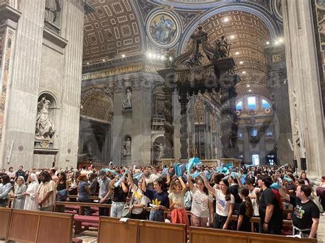 Tematica foto del pellegrinaggio di San Francesco o della Basilica di San Michele Arcangelo sul Gargano