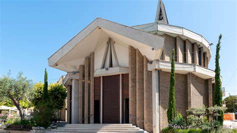 Santuario del Santissimo Crocifisso di Numana, facciata esterna