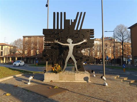 Monumento commemorativo alle vittime della Resistenza nel Pinerolese