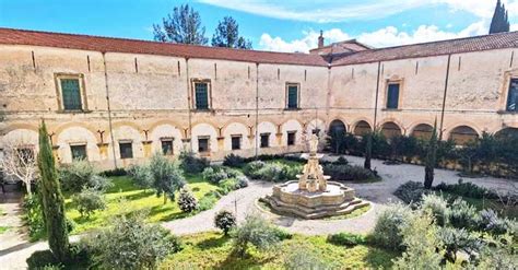Foto della piscina dell'Abbazia di San Martino al Castello