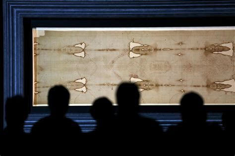 Mappa che illustra il percorso storico della Sindone attraverso i secoli