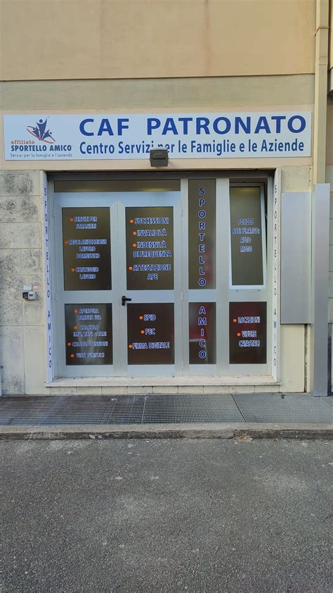 Infografica riassuntiva dei principali servizi offerti da CAF e Patronati
