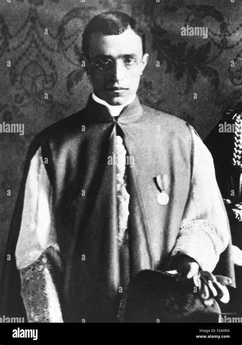 Eugenio Pacelli giovane sacerdote o monsignore