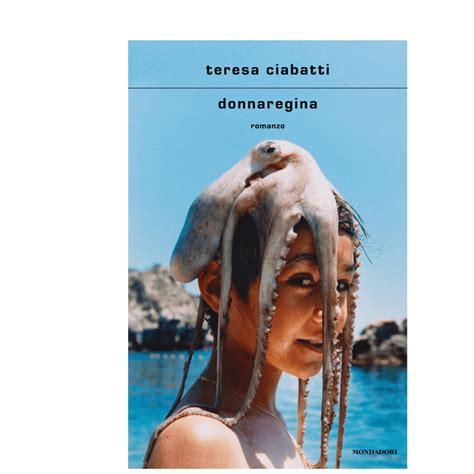 Teresa Ciabatti con il suo libro 