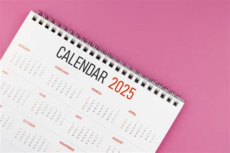 illustrazione di un calendario con le date degli onomastici