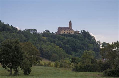 Villa storica di Castel de' Britti utilizzata come casa di vacanza salesiana