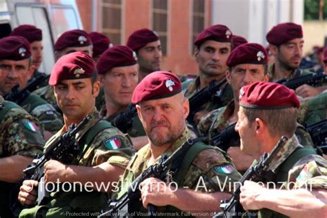 Immagine storica del Battaglione Carabinieri Paracadutisti 
