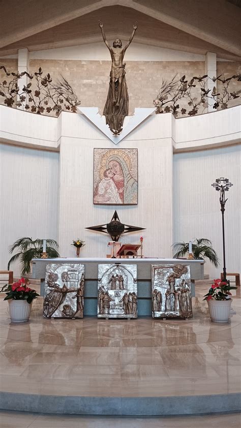 Dettaglio dell'interno del Nuovo Santuario di Cotrino