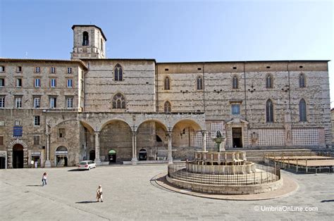 Veduta esterna della Cattedrale di San Lorenzo a Perugia