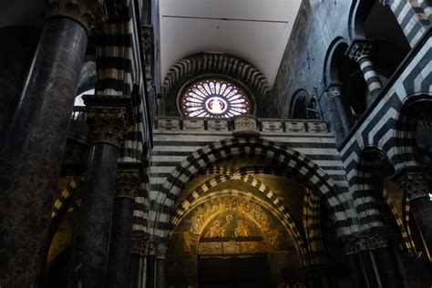 Dettaglio della Cappella del Sant'Anello all'interno della Cattedrale di San Lorenzo