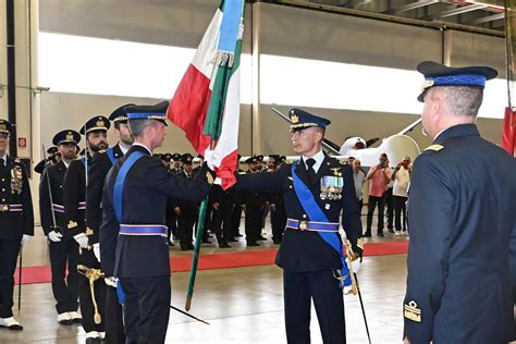 Foto del Colonnello Antonio Evangelio durante la cerimonia di insediamento