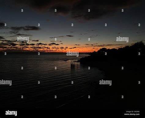 Foto panoramica del Santuario della Verità al tramonto sul Golfo del Siam