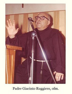 Foto commemorativa di Padre Giacinto Ruggiero OFM