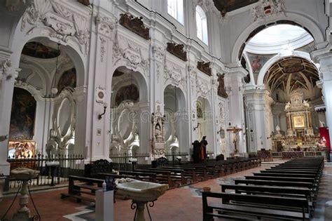 Interno della Chiesa di S. Maria di Costantinopoli